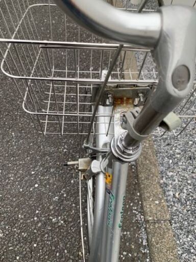 26インチ、鍵付き、Bridgestoneタイヤ