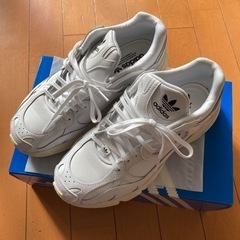 【ほぼ新品】adidasスニーカー　GX8549 防水お手入れ済み