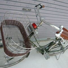 ブリジストンの通学自転車　カジュナ　26インチ　ベルト　E.Xダークオリーブ／デラックスモデル