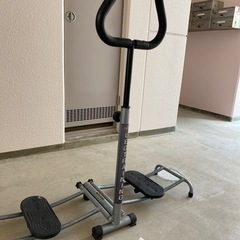 レッグトレーニング　ダイエットマシン