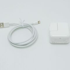 Apple純正 10W USB 電源アダプタ と Lightni...