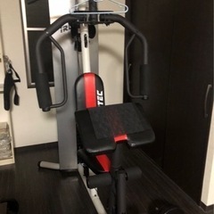 トレーニングマシーン