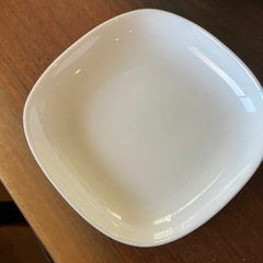 無料)白いお皿　パン皿　深さあり　ヤマザキ