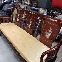 ◎高級螺鈿細工　中国　李朝長椅子　店頭に同じ種類のテーブル・1Pソファーあり　座面シミあり◎