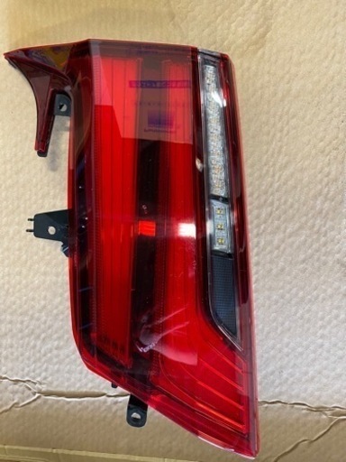 アルファード 30 SCパッケージ 純正 シーケンシャル テール 未使用