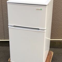 ⑯【税込み】ヤマダ電機オリジナル 90L 小型2ドア冷蔵庫(直冷...