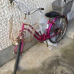 自転車　ママチャリ　カゴ付き　中古　錆あり　ピンク　26インチ