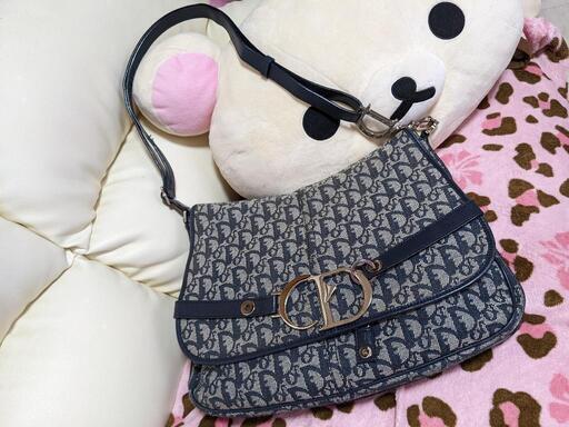 半額以下！本物！美品！Christian Dior\nプレオウンド トロッター ショルダーバッグ
