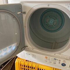 ☆中古￥20,000！【会員価格￥20,000】TOSHIBA 4.5kg電気衣類乾燥機