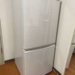 冷蔵庫　シャープ　2019年製　0円