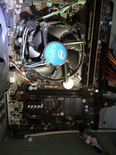 デスクトップPC(Core i7-6700/OS無し/PC3-12800 6GB(8GB×2)/256GB SSD+120GB SSD/microATX/500W 80PLUS GOLD認証 ATX電源)