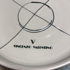 vincenzo valentinoヴィンセント ・ヴァレンティノ皿