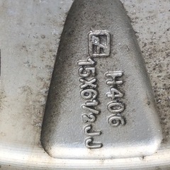 ハイエース、キャラバンにスタッドレスセット