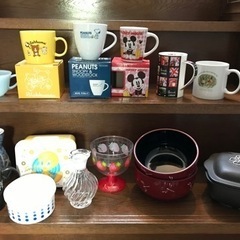 処分しますのでお早めに！食器　たくさんあります⭐︎