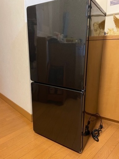冷蔵庫　黒　ブラック　110L  2018年製　ユーイング　美品