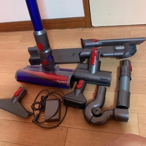 奥様必見憧れの Dyson V8 absolute 奥様必見憧れの Dyson V8 absolute