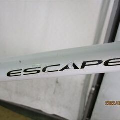 C109★23800円スタート★整備済み スポーツ中古自転車 【クロスバイク　GIANT　エスケープR3　白　42ｃｍ】