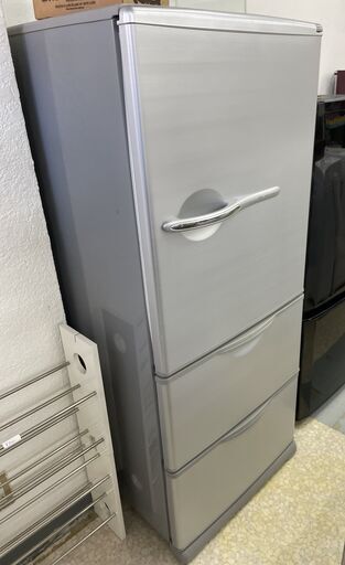 AQUA アクア ノンフロン冷凍冷蔵庫 AQR-261A(S) グレー 2012年製 全内容積255L 美品 サイズ記載