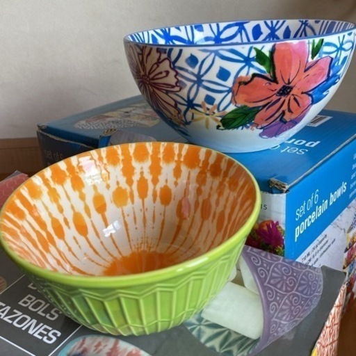 未使用！コストコ購入品　食器セット　全て違う柄でオシャレ！