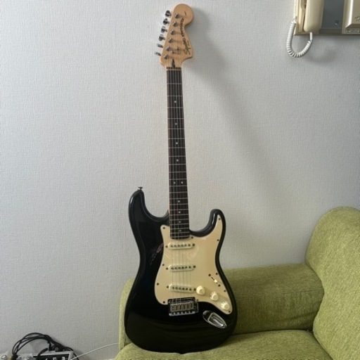 Fender Squier ストラト Stratocaster ラージヘッド　Standard