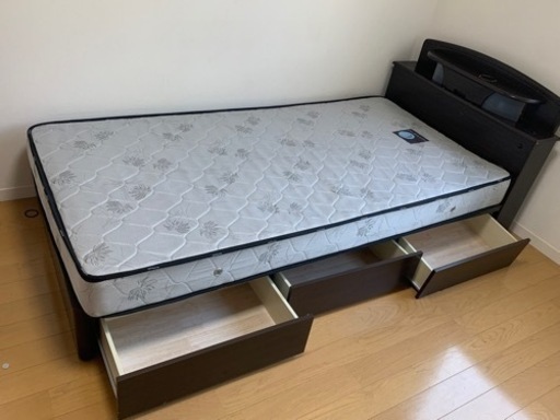 【交渉中】木製シングルベッド\u0026マットレスセット