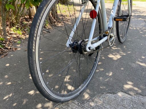 クロスバイク GIANT ESCAPE Ri5 内装5段変速 Mサイズ ホワイト ESCAPE