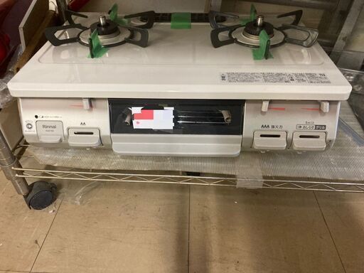☆中古￥18,000！Rinnai 　2口ガスコンロ　家電　都市ガス　KG67BER型　2022年製　【BG213】