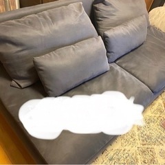 IKEA ソーデルハムン　3人掛け　クッション付き　45000円から40000円値下げ
