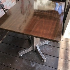 木製テーブル　屋外使用　2つセット売