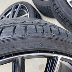 ロクサーニ　ケラス　225/35R19 7.5j+55 6部山　ZRR80 ノア