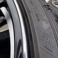 ロクサーニ　ケラス　225/35R19 7.5j+55 6部山　ZRR80 ノア