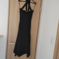 黒ドレス