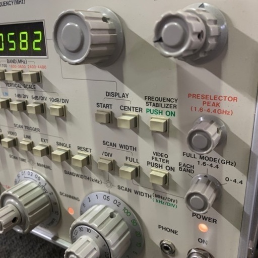 スペクトラムアナライザ 安立電気株式会社 W0-201形