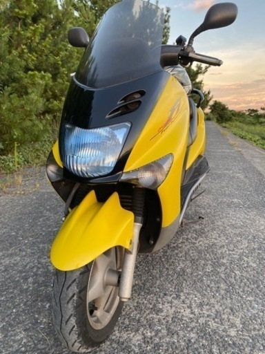 マジェスティ125fi インジェクション　低走行距離