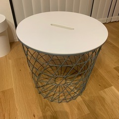IKEA クヴィストブロー　サイドテーブル
