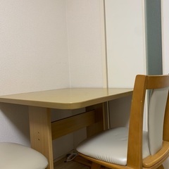 【急募/決定】ダイニングテーブル+椅子2脚