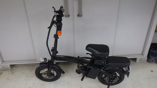 【取引中】折り畳み電動バイク　原動機付き自転車１種登録　ほぼ新品