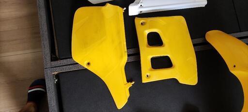 TS125R純正カウルセット