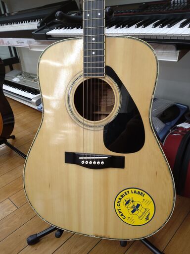 YAMAHA FG-300D