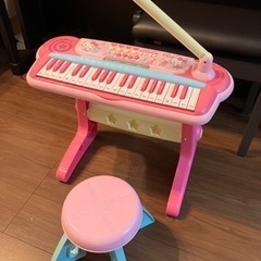 サンリオ　キティ　電子キーボード　ピアノ　オルガン