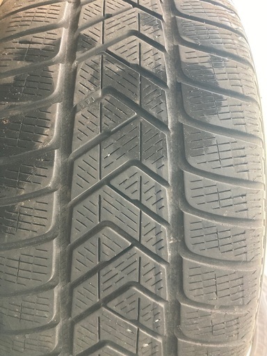 BMW X5社外19インチタイヤホイールセット。