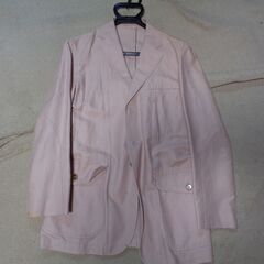 ピンクの夏用ジャケット
