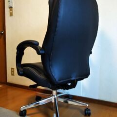 社長の椅子（ワークチェア リカルド ハイバックチェア）
