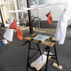 電動回転式魚干し機・・部品・材料費の高騰のため、この価格で