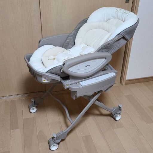 〖譲り先決まりました〗Aprica ユラリズム オートab ハイローチェア バウンサー