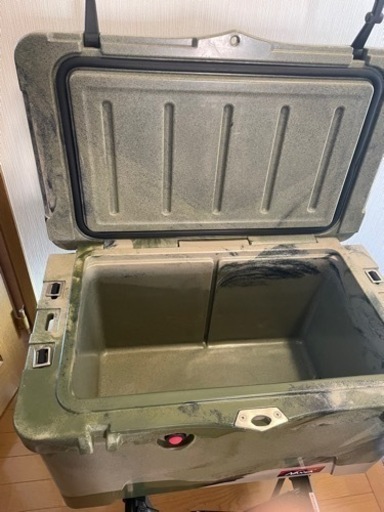 アイスランドクーラーボックス。冗談中