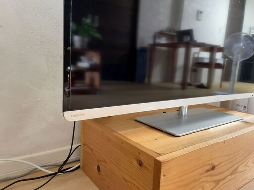 東芝レグザ　液晶テレビ　40J7　フルハイビジョン