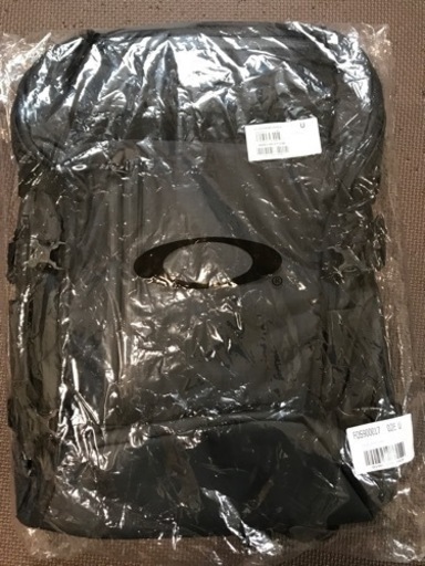 オークリー　リュック　バックパック　新品未使用