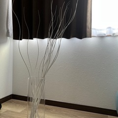 花瓶　白い枝