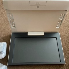 トヨタ純正　11型後席ディスプレイ